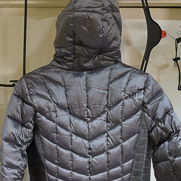 Bernardo Women's Charcoal Eco Plume Insulation Quilted Jacket - Picture 6 of 10